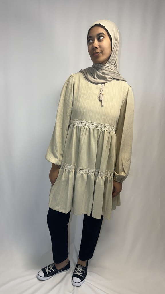 Tunique robe plissé a dentelle 