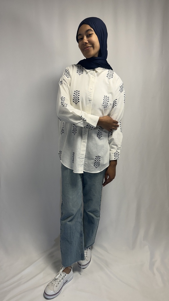 Tunique à broderie bleue